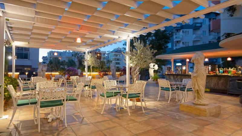 ANTIQUE ROMAN PALACE(ADULT ONLY+16)