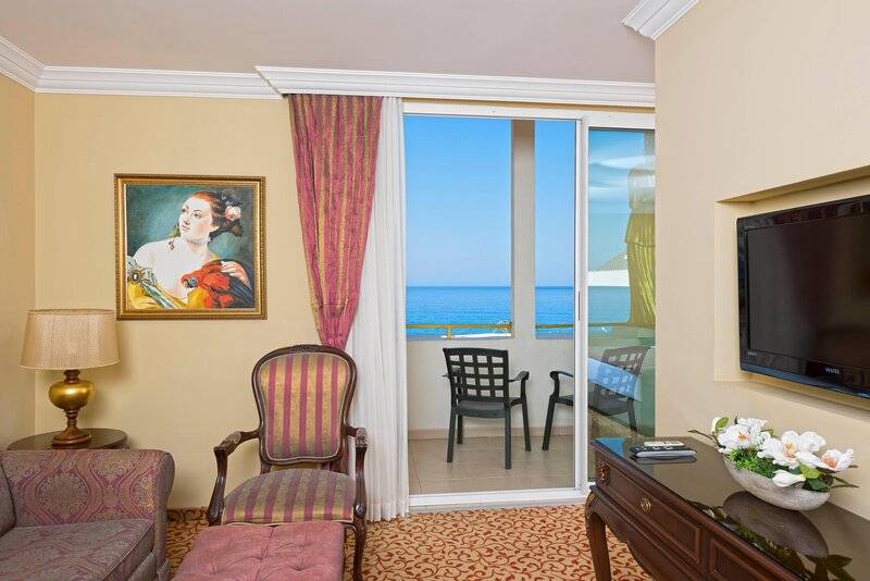 ANTIQUE ROMAN PALACE(ADULT ONLY+16)