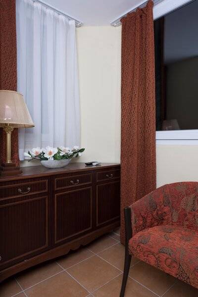 ANTIQUE ROMAN PALACE(ADULT ONLY+16)