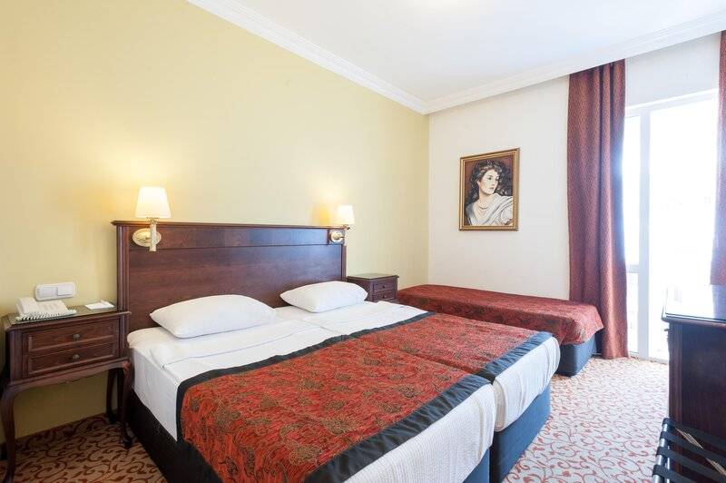 ANTIQUE ROMAN PALACE(ADULT ONLY+16)