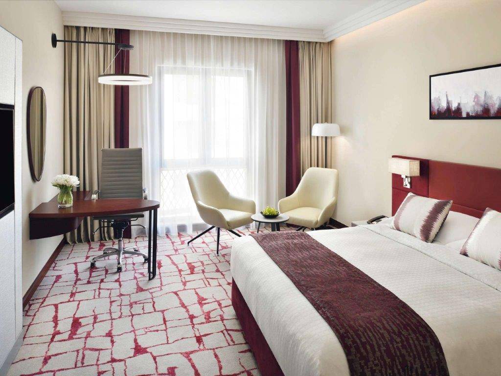 MOVENPICK HOTEL & APARTMENT BUR DUBAI