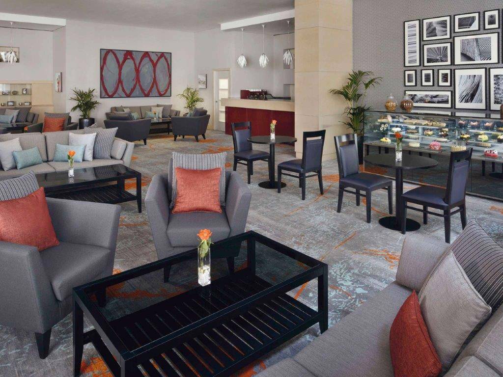 MOVENPICK HOTEL & APARTMENT BUR DUBAI