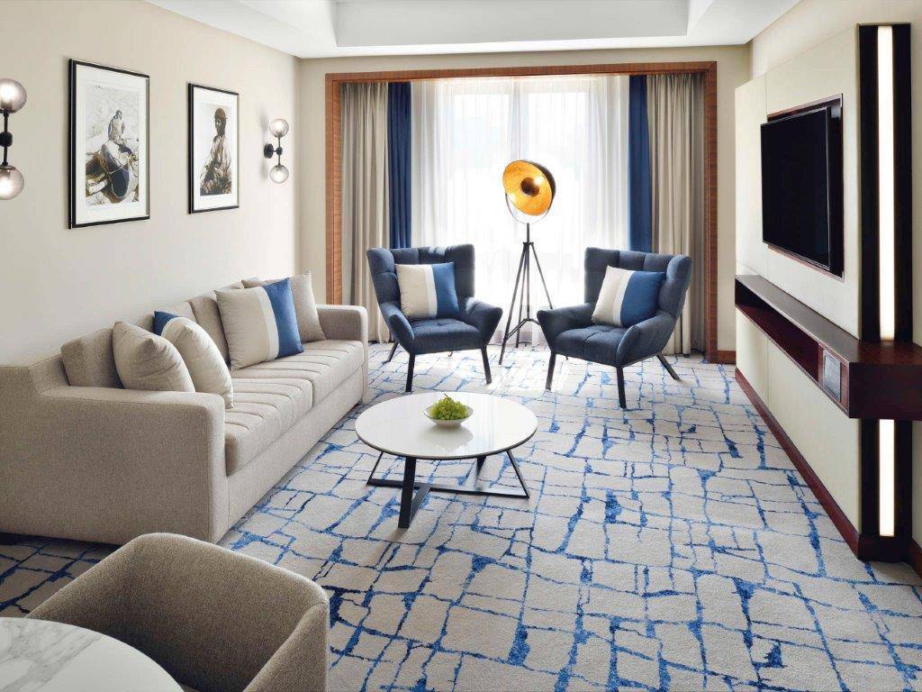 MOVENPICK HOTEL & APARTMENT BUR DUBAI