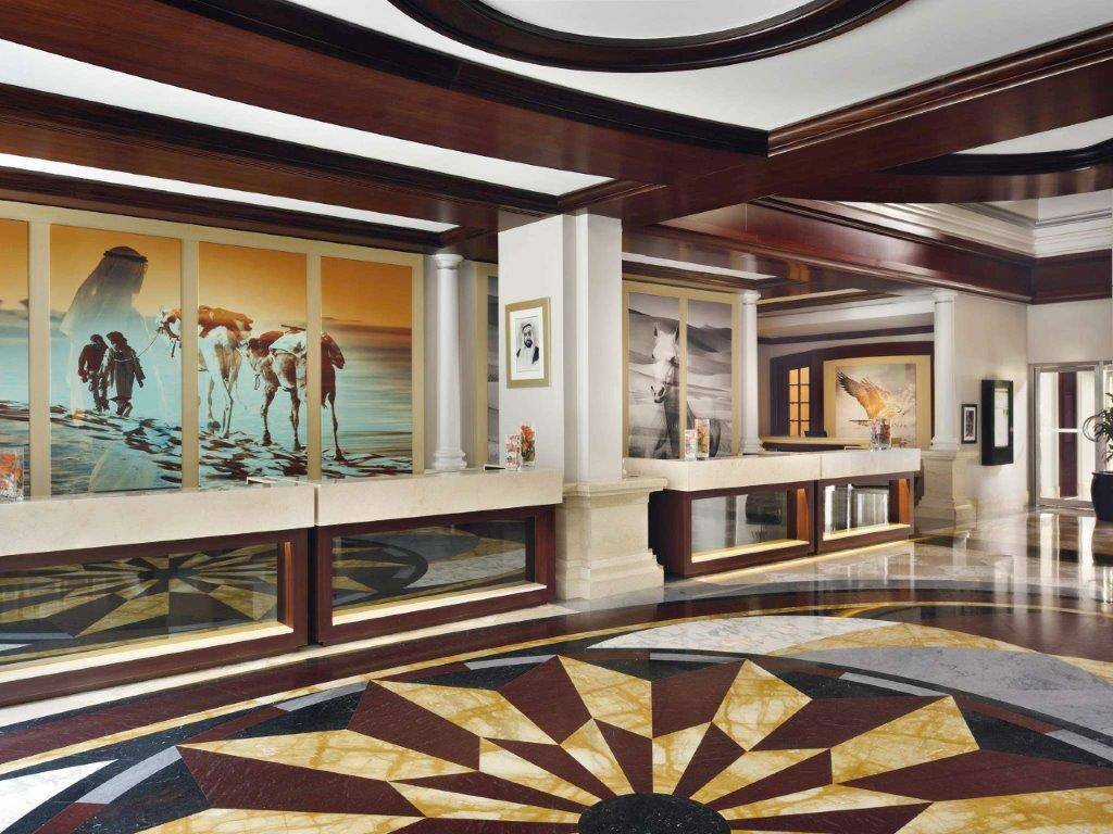 MOVENPICK HOTEL & APARTMENT BUR DUBAI