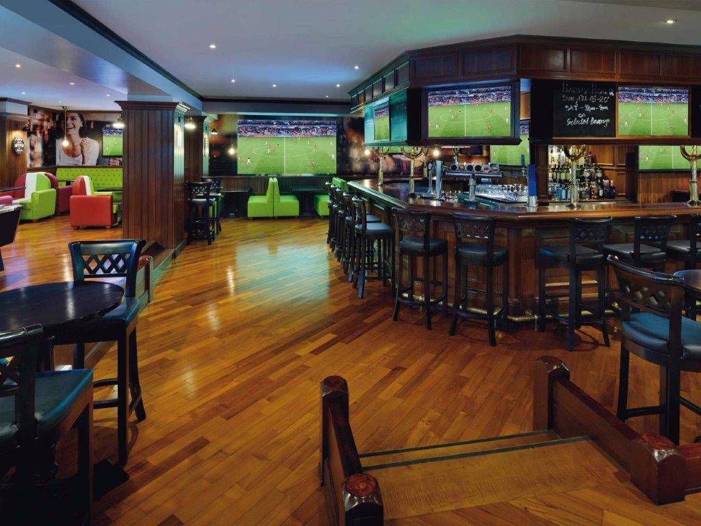 MOVENPICK HOTEL & APARTMENT BUR DUBAI