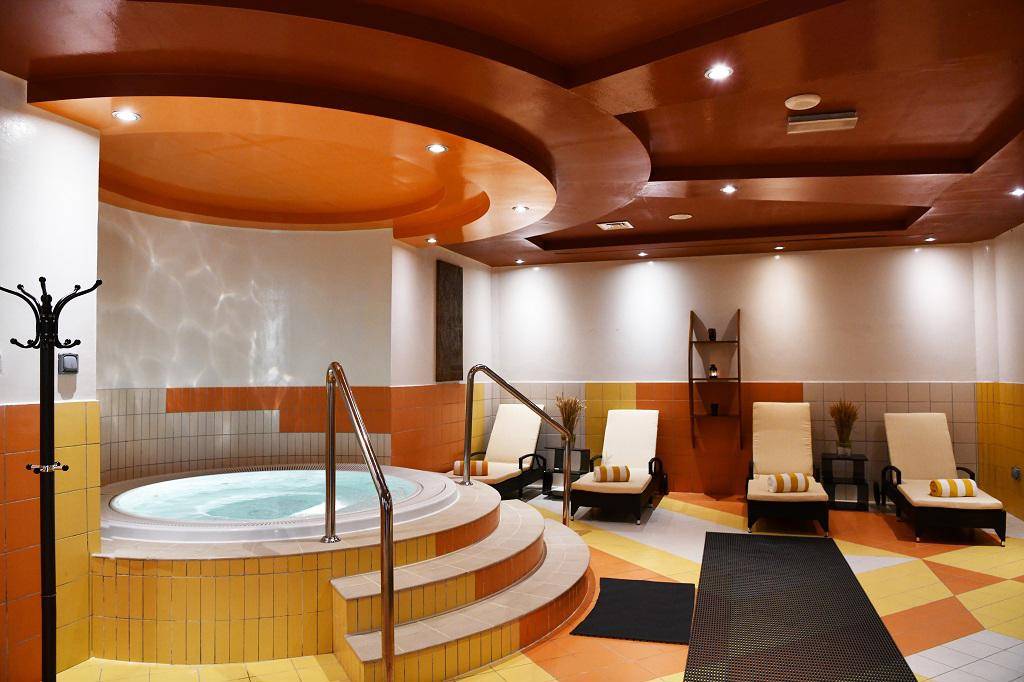 New: AL RAHA BEACH RESORT & SPA
Old: AL RAHA BEACH HOTEL