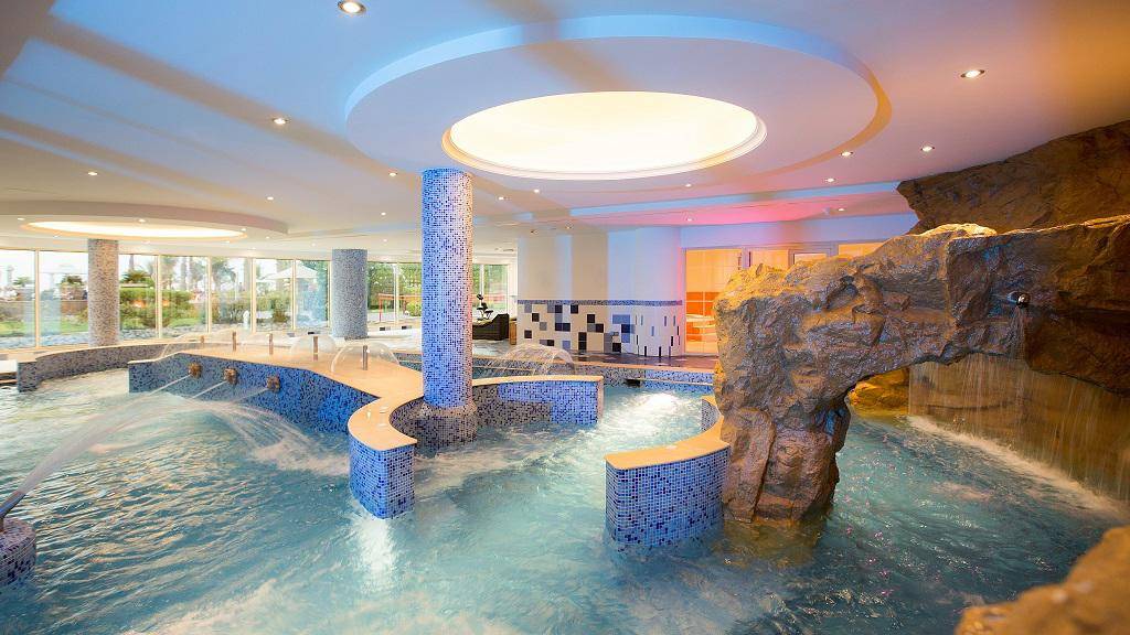 New: AL RAHA BEACH RESORT & SPA
Old: AL RAHA BEACH HOTEL
