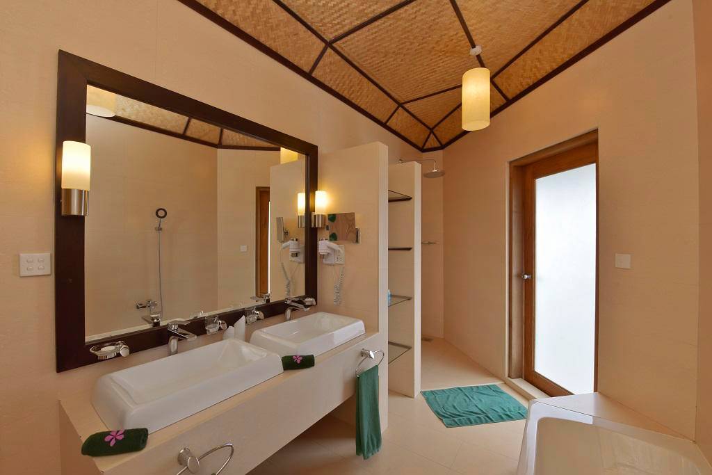 ANGAGA ISLAND RESORT & SPA 