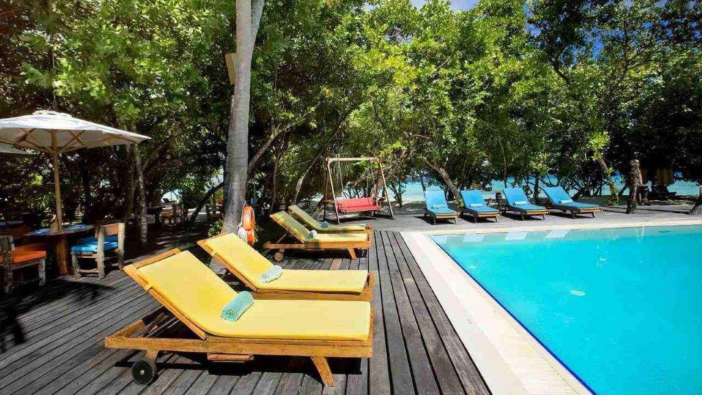 REETHI BEACH RESORT (CLOSED FOR REBRANDING)