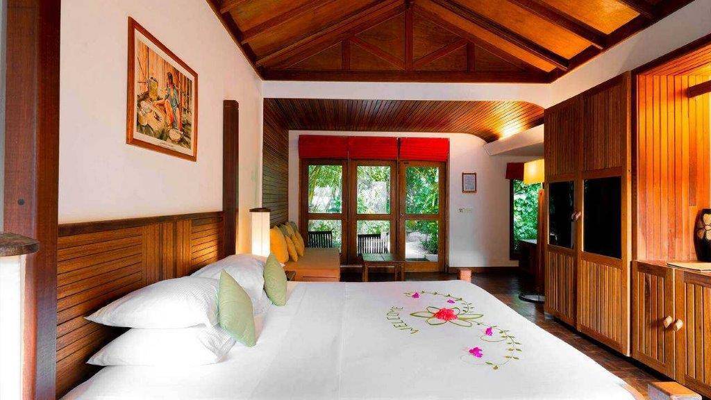REETHI BEACH RESORT (CLOSED FOR REBRANDING)