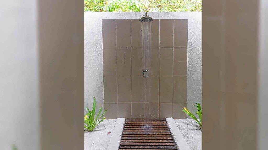 REETHI BEACH RESORT (CLOSED FOR REBRANDING)