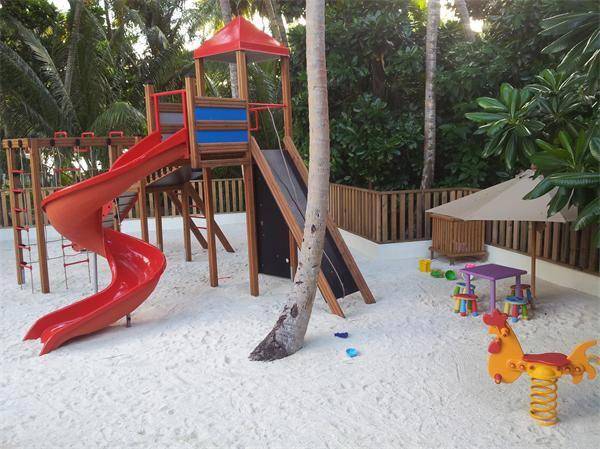 VILAMENDHOO ISLAND RESORT & SPA
