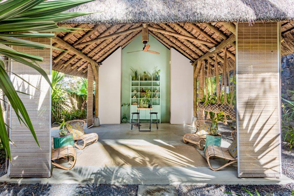 Tropical Attitude