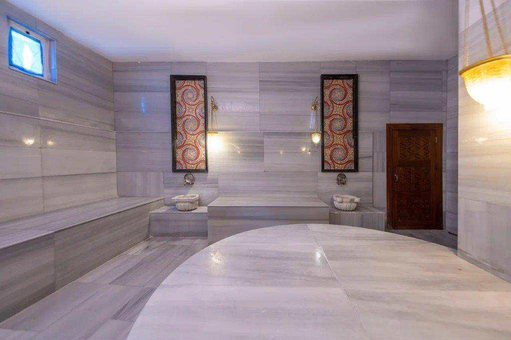 Port River Hotel & Spa
