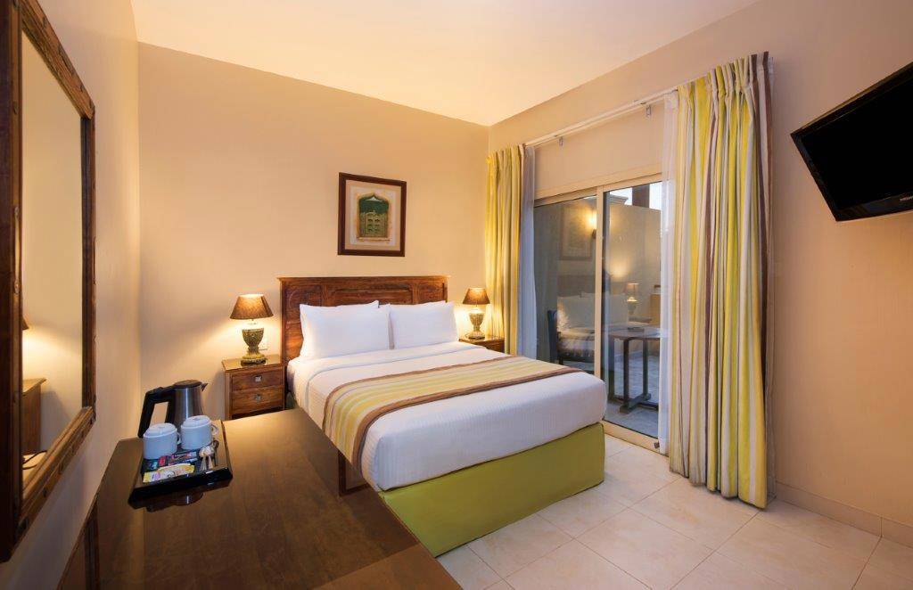 AL HAMRA VILLAGE HOTEL AL HAMRA VILLAGE HOTEL