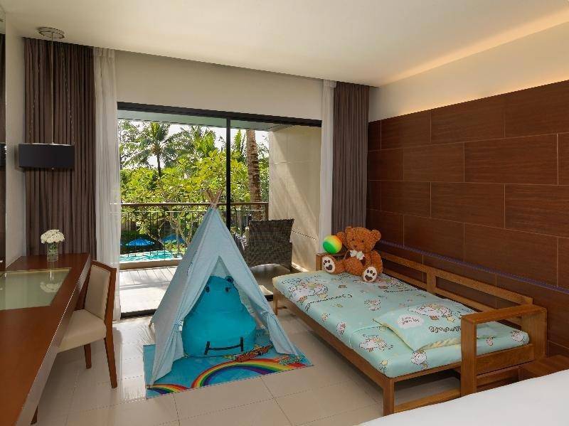 Novotel Phuket Kata Avista