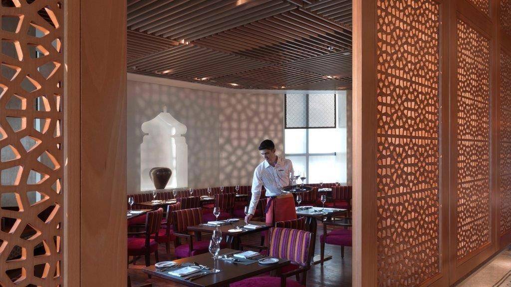 BAB AL QASR