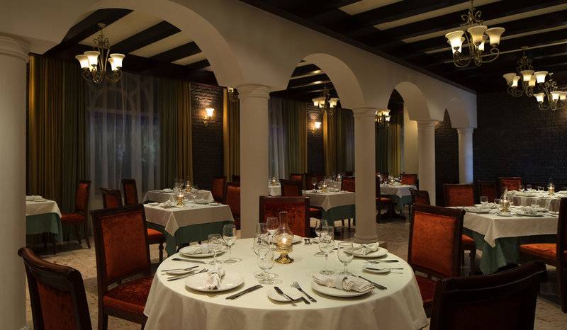 Radisson Blu Hotel, Muscat