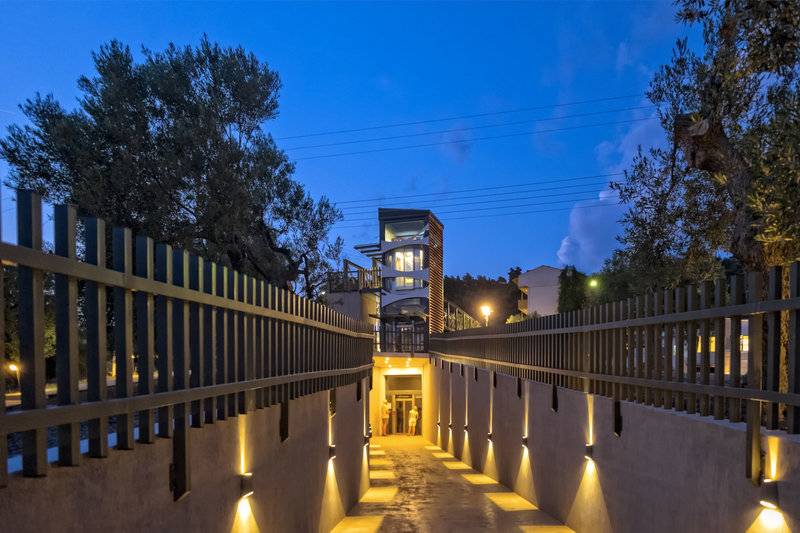 Lagomandra Hotel & Spa