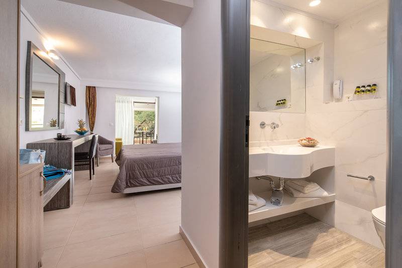 Lagomandra Hotel & Spa