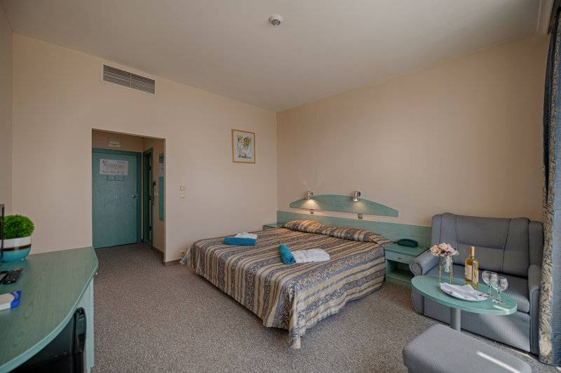 Berlin Golden Beach Hotel