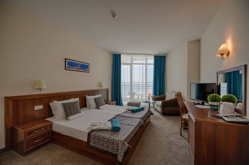 Berlin Golden Beach Hotel