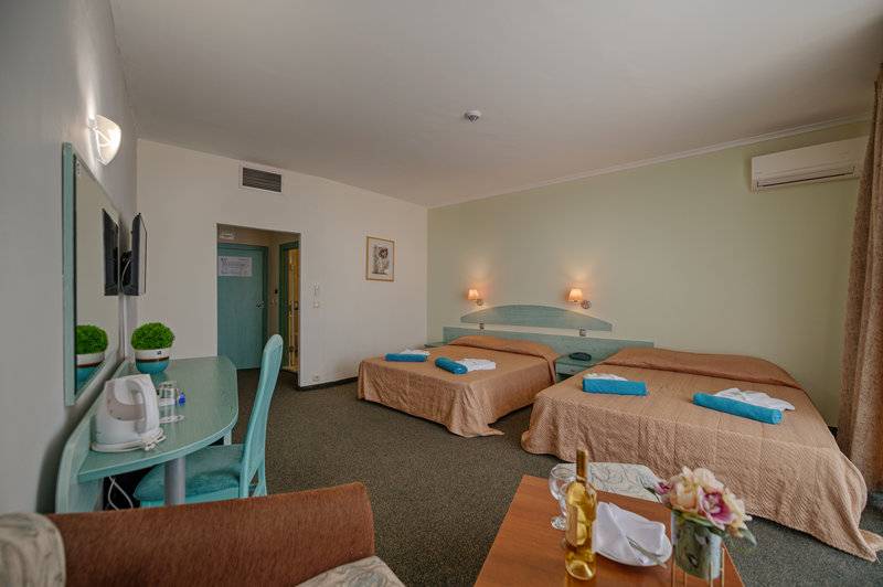 Berlin Golden Beach Hotel