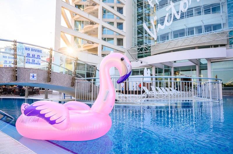 Effect Grand Victoria Hotel