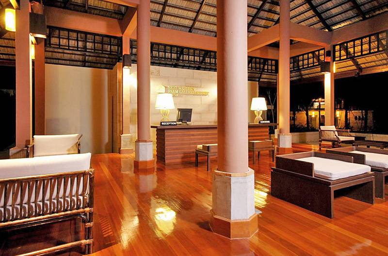 Palm Galleria Resort