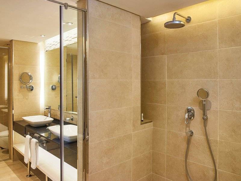 Mercure Dubai Barsha Heights Hotel Suites
