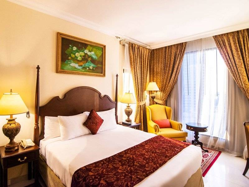 Mercure Dubai Barsha Heights Hotel Suites