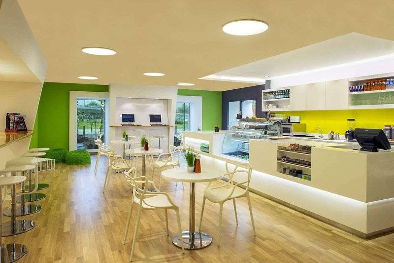 Jumeirah Creekside Hotel