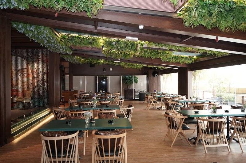 Mercure Dubai Barsha Heights Hotel Suites & Apartments