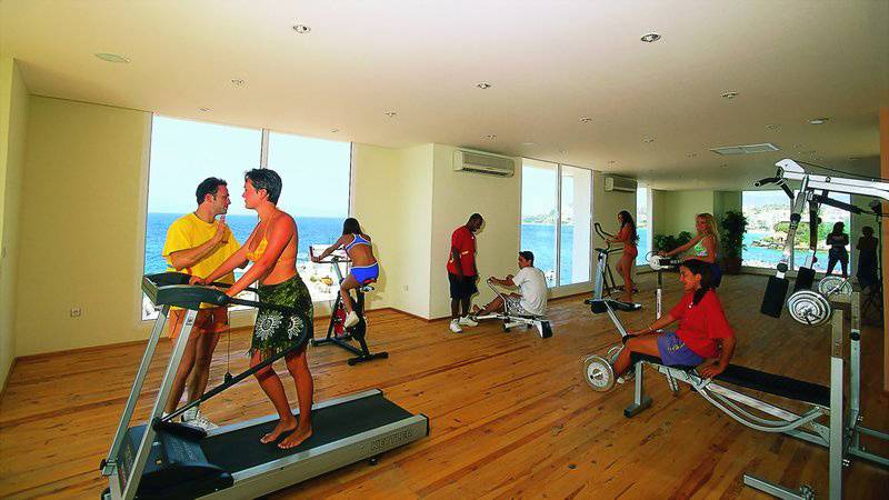 Le Bleu Hotel & Resort