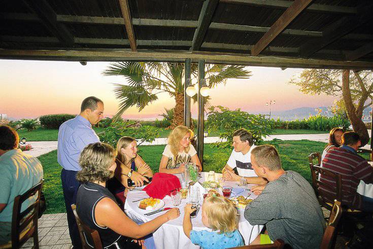 Le Bleu Hotel & Resort