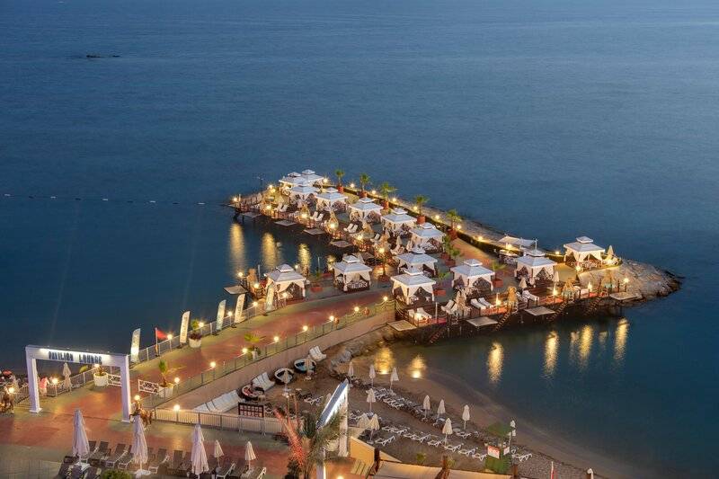 Granada Luxury Okurcalar