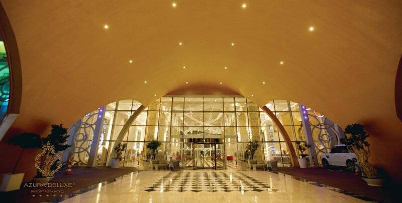Azura Deluxe Resort & Spa Hotel