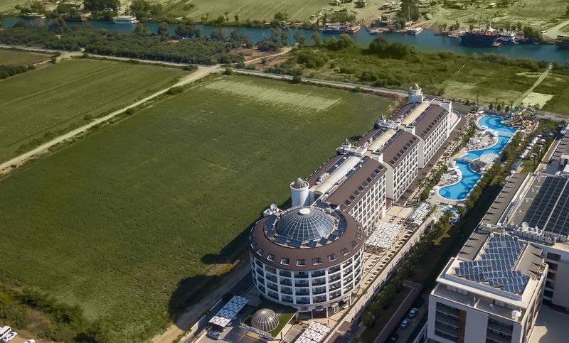 LRS Port River Hotel & Spa