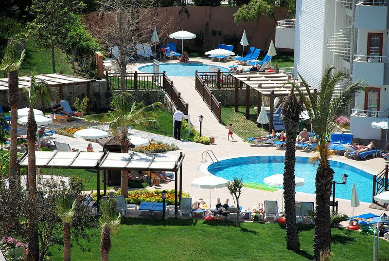 Monachus Hotel & Spa