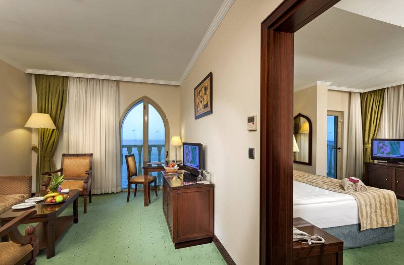 Crowne Plaza Antalya