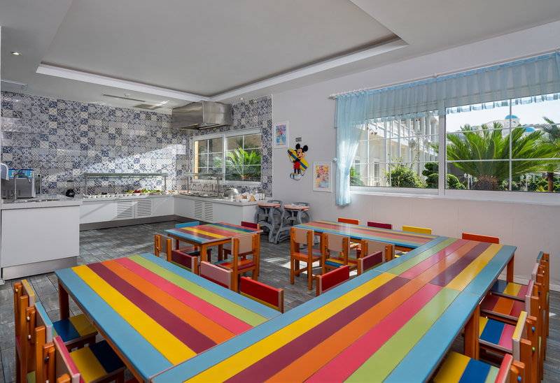 Rubi Platinum Spa Resort & Suites