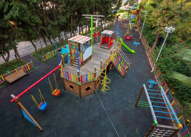 Rubi Platinum Spa Resort & Suites