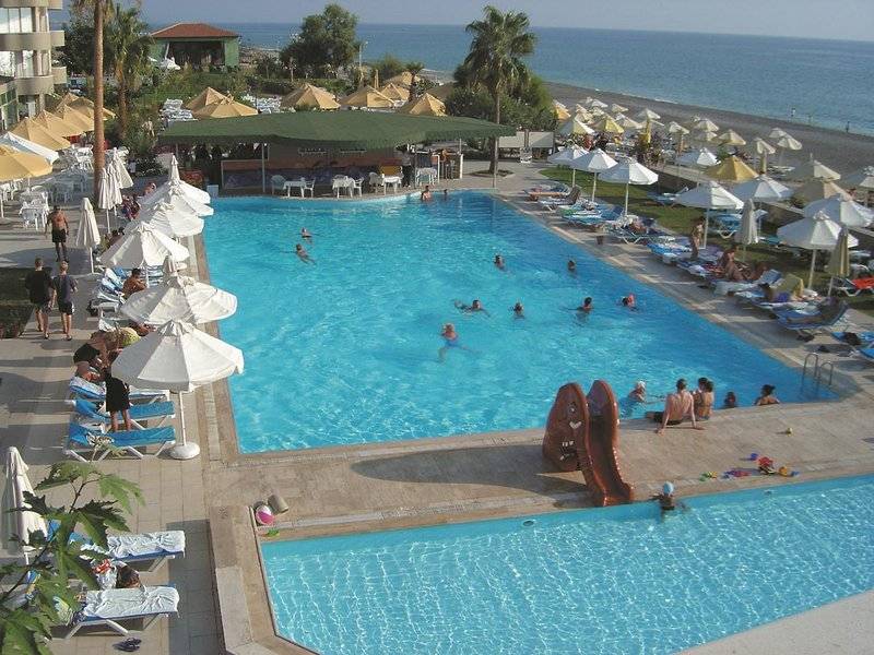 Senza Sunset Beach Hotel