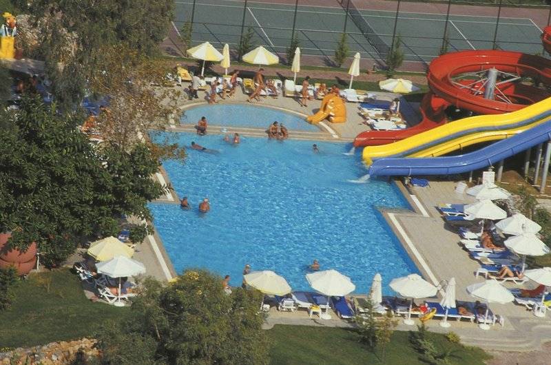 Senza Sunset Beach Hotel
