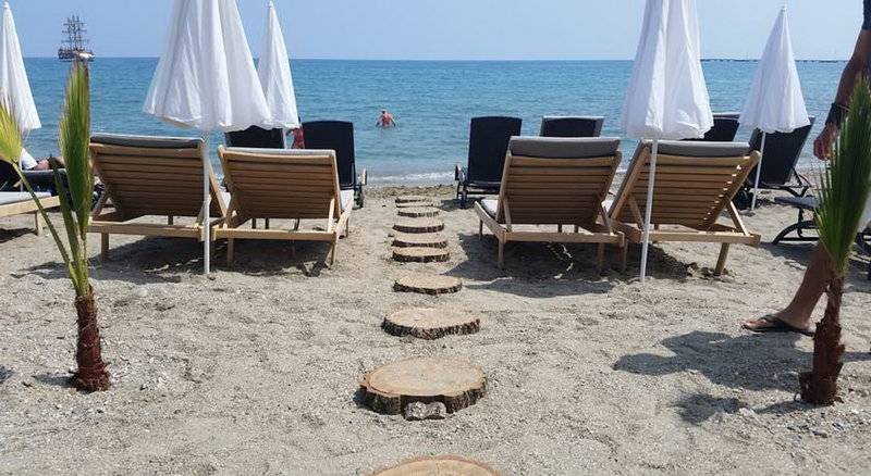 En Vie Beach - Boutique Hotel