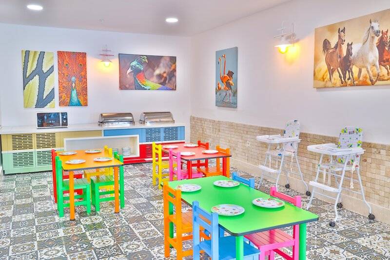 Crystal Club World of Colours