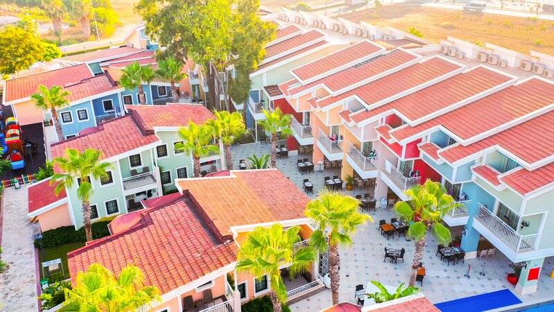 Crystal Club World of Colours