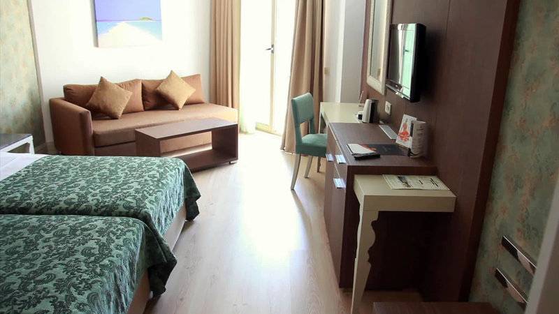 Port Side Resort Hotel