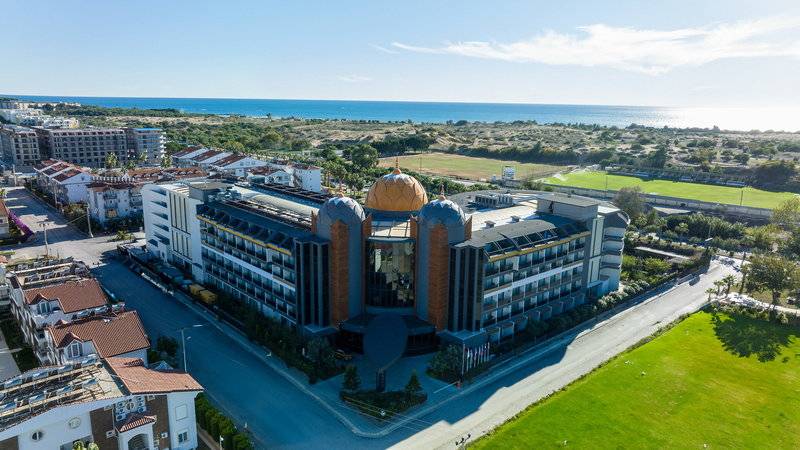 Arnor De Luxe Hotel & SPA