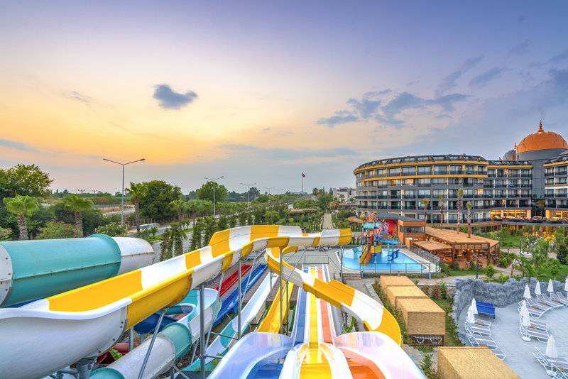 Arnor De Luxe Hotel & SPA